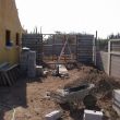 gelijk maar de casita  mee bouwen in de muur